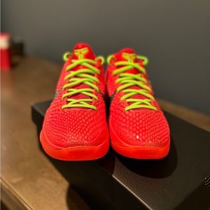 Zoom Kobe 6 Proto ‘Reverse Grinch’